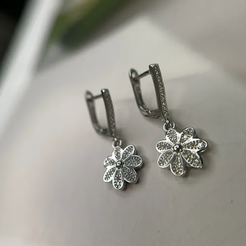 Cercei model floare din argint si cubic zirconia 11-1-i53153