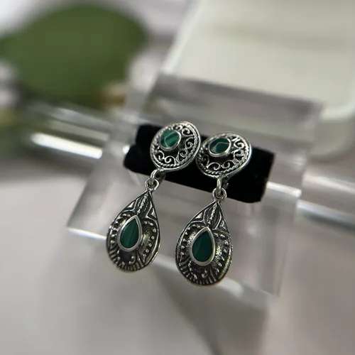 Cercei din argint cu model balinez si piatra verde 11-1-i61611V
