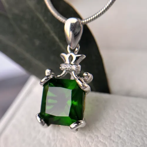 Pandantiv din argint cu cubic zirconia verde 17-1-i44112V