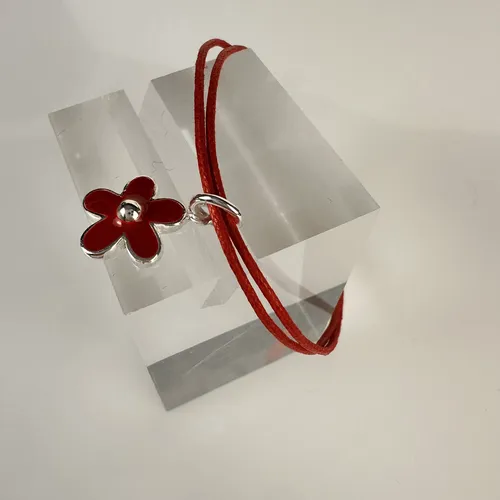 Bratara din snur rosu cu floricica din argint pictat cu email 13-1-i33763R